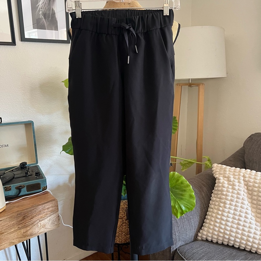 Lululemon On the Fly Black  Pant Size 2